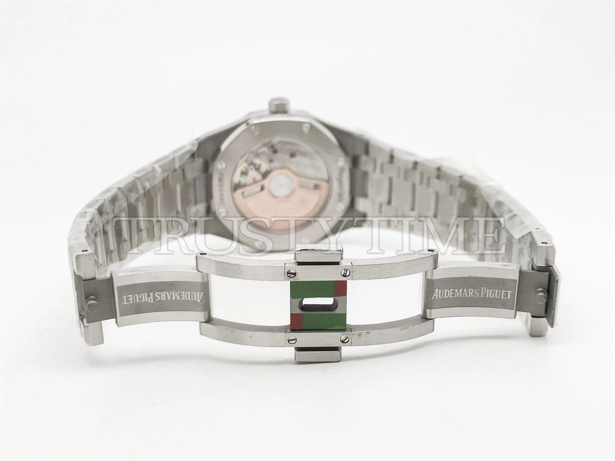 Копия часов Audemars Piguet Royal Oak Selfwinding 34mm 77350ST.OO.1261ST.01