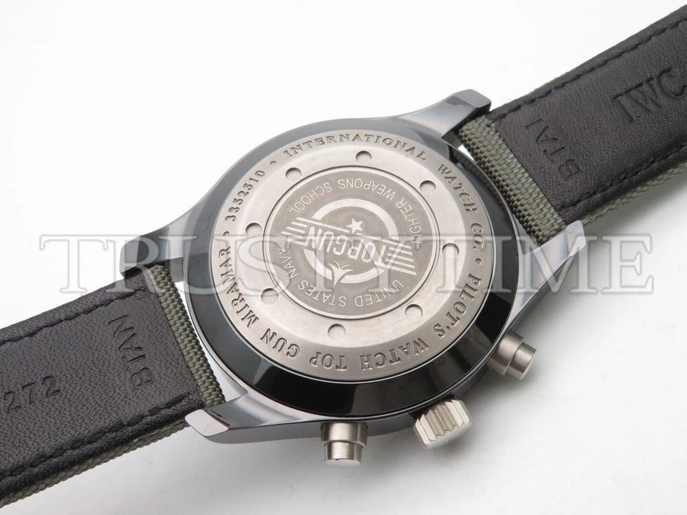 Копия часов IWC Pilot's Watch Chronograph Top Gun Miramar 44mm IW389002