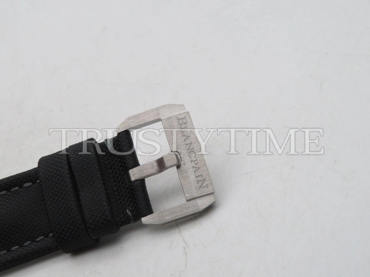 Копия часов Blancpain Fifty Fathoms 5000-1110-B52A