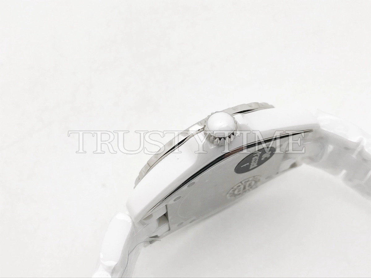 Копия часов Chanel J-12 White Phantom 38 H3443