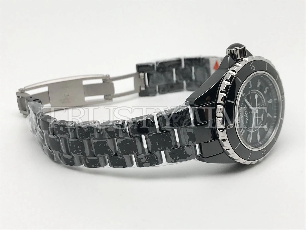 Копия часов Chanel J-12 33 H0682