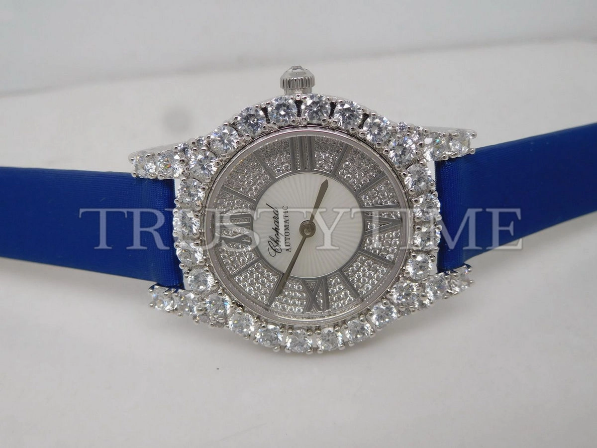 Копия часов Chopard L'heure du Diamant 139419-1401