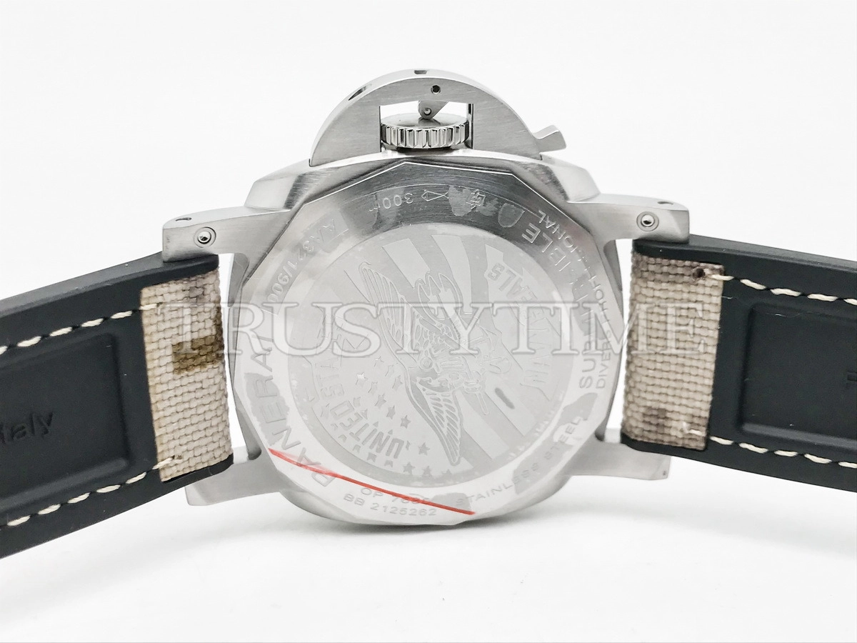 Копия часов Panerai Submersible QuarantaQuattro Navy SEALs 44mm PAM01518