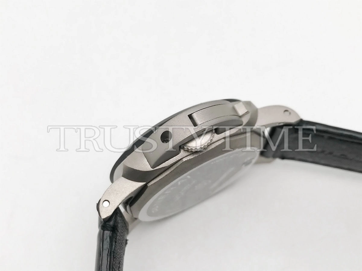 Копия часов Panerai Luminor GMT 42mm PAM01279