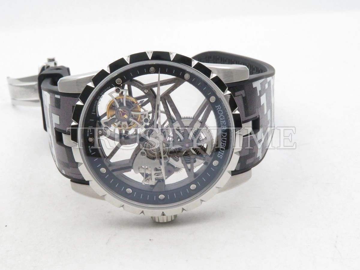 Копия часов Roger Dubuis Excalibur Skeleton Flying Tourbillon