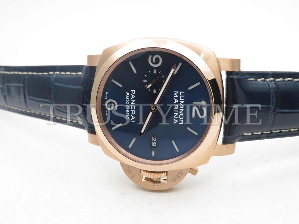 Копия часов Panerai Luminor 1950  3 Days Goldtech 44mm PAM01112