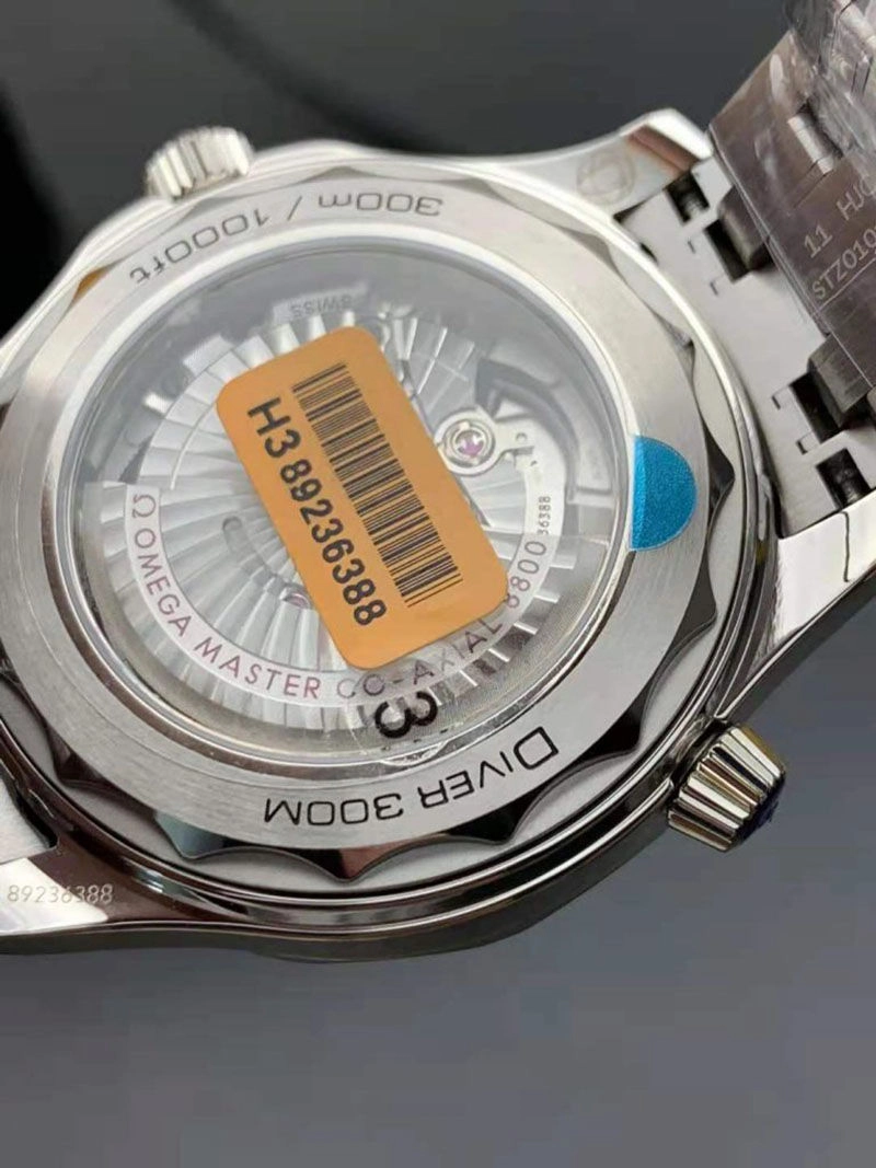 Копия часов Omega Seamaster Diver 300m Black Копия часов Omega Seamaster Diver 300m Black